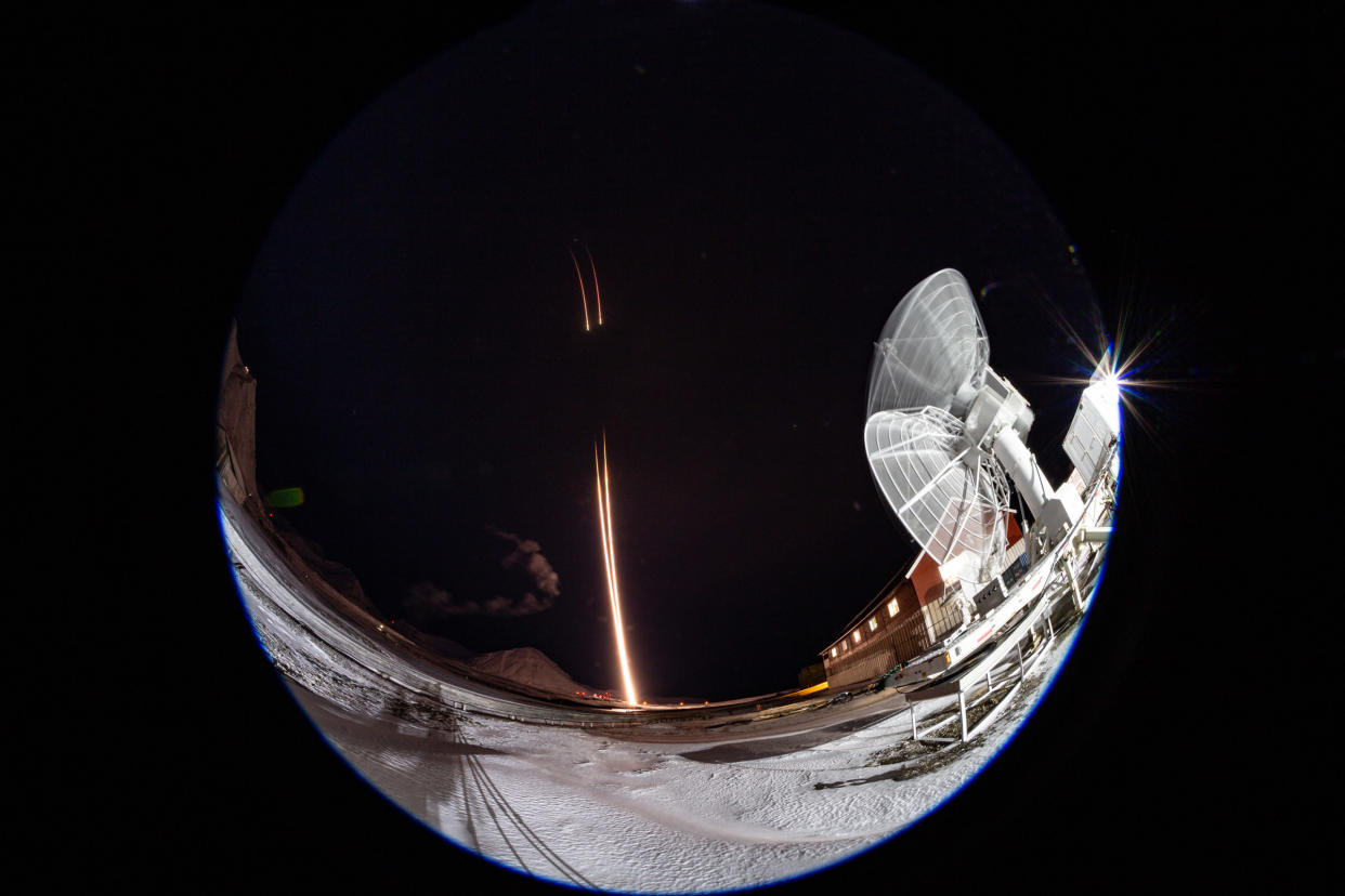 This time-lapse image shows the first and second stages of the Black Brant X sounding rockets for the VISIONS-2 mission launching from Ny-Ålesund, Svalbard, in Norway. <cite>Allison Stancil-Ervin/NASA</cite>